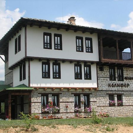 Family Hotel Kalifer Kalofer Dış mekan fotoğraf
