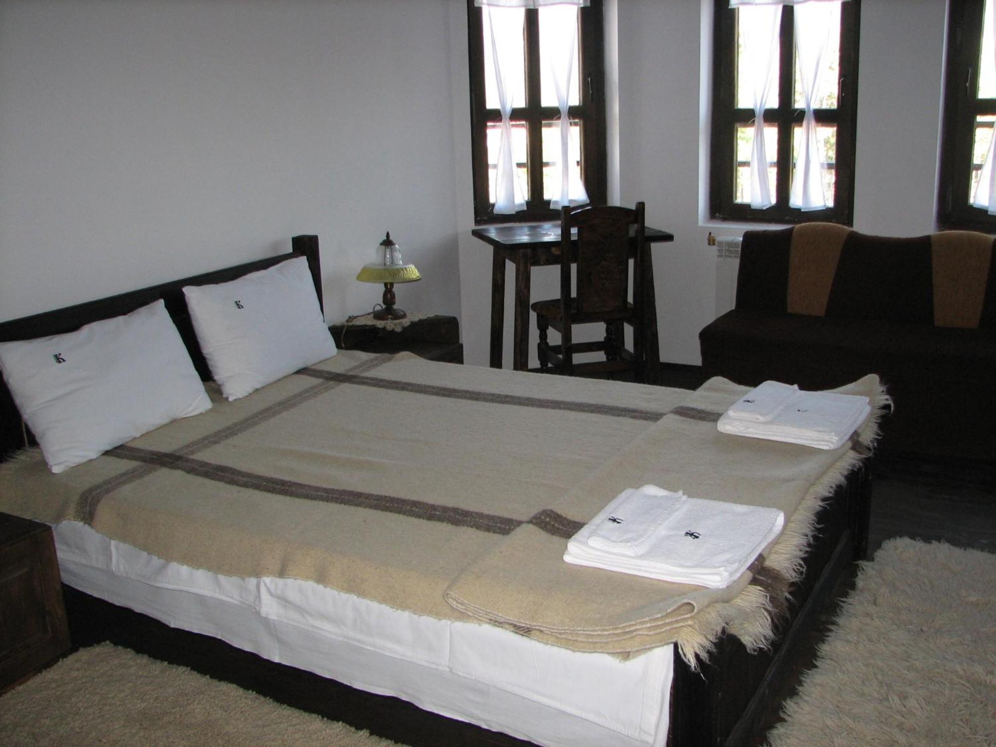 Family Hotel Kalifer Kalofer Dış mekan fotoğraf