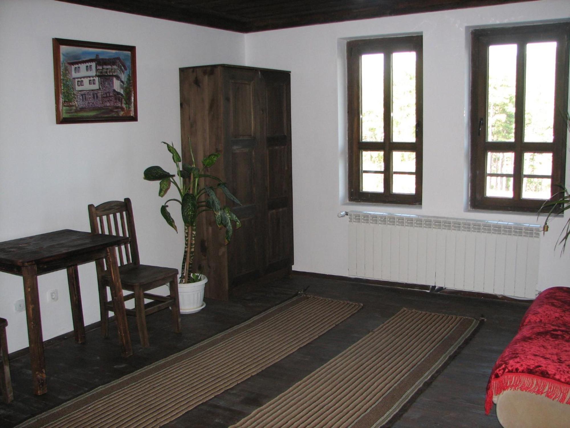 Family Hotel Kalifer Kalofer Dış mekan fotoğraf