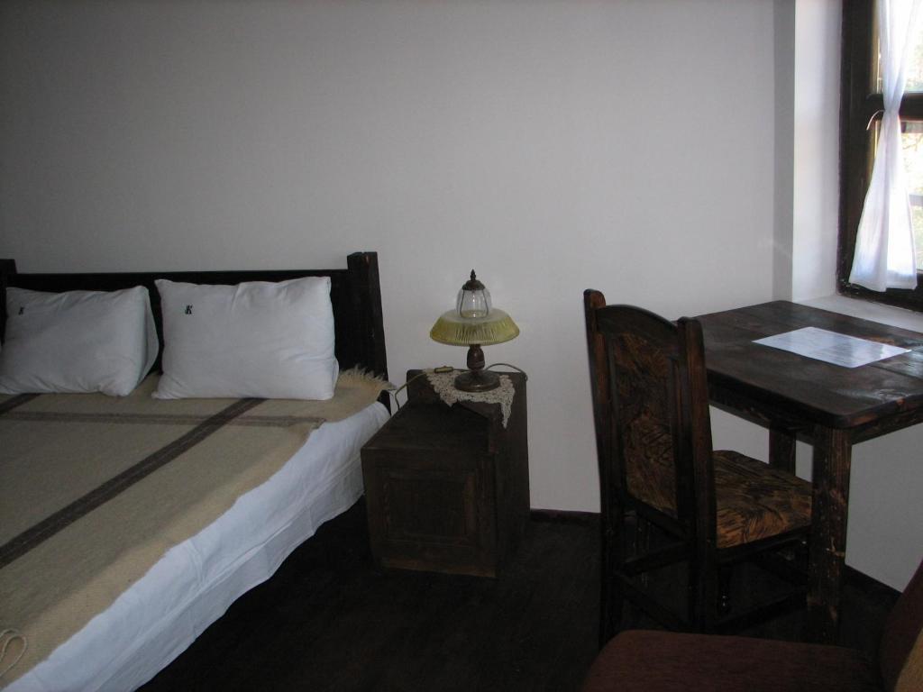 Family Hotel Kalifer Kalofer Dış mekan fotoğraf