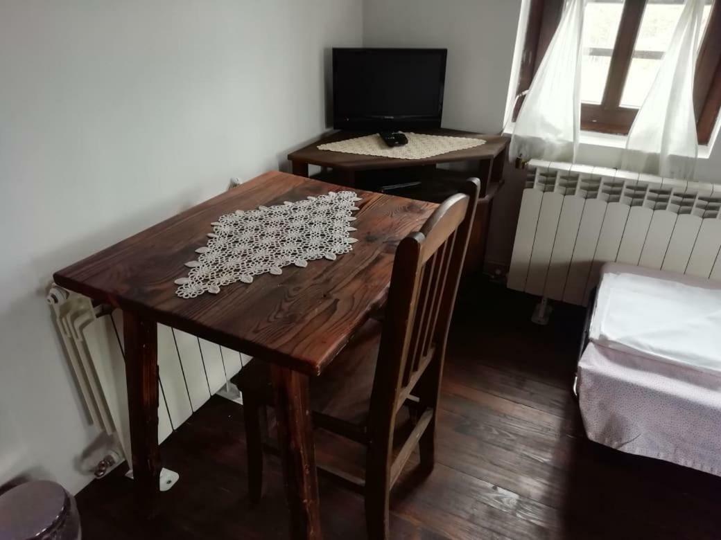 Family Hotel Kalifer Kalofer Dış mekan fotoğraf