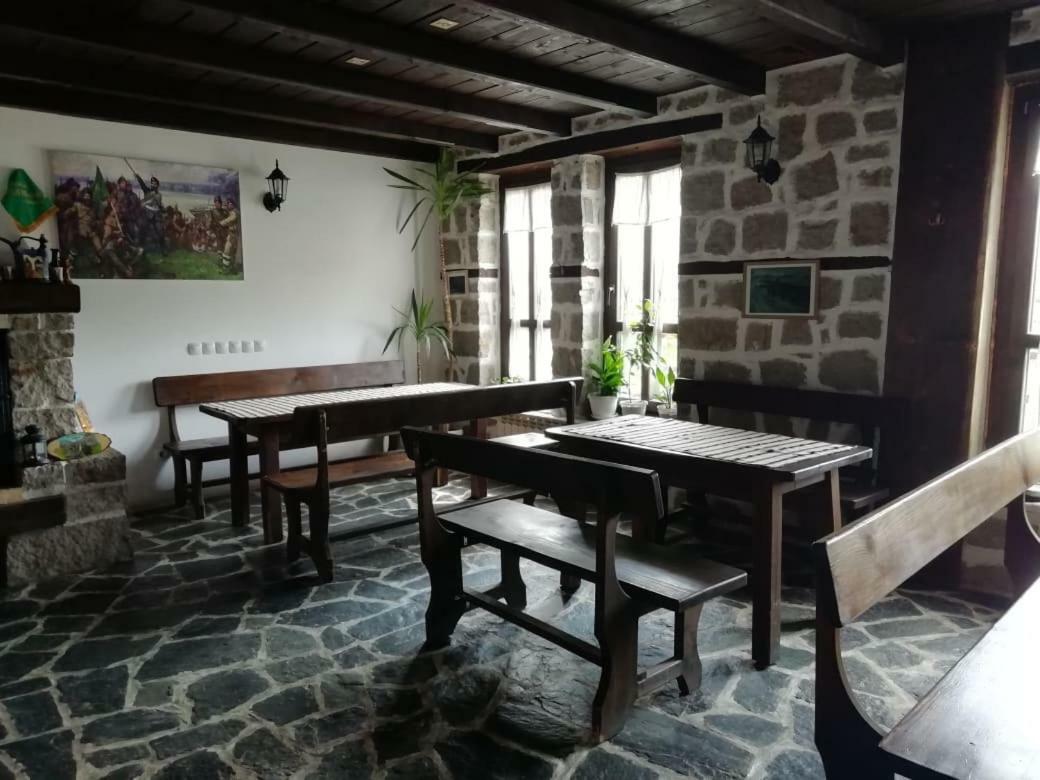 Family Hotel Kalifer Kalofer Dış mekan fotoğraf