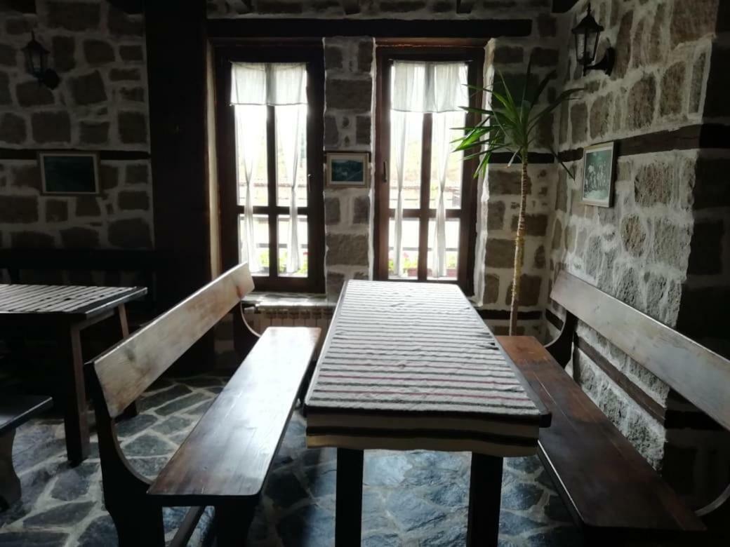 Family Hotel Kalifer Kalofer Dış mekan fotoğraf