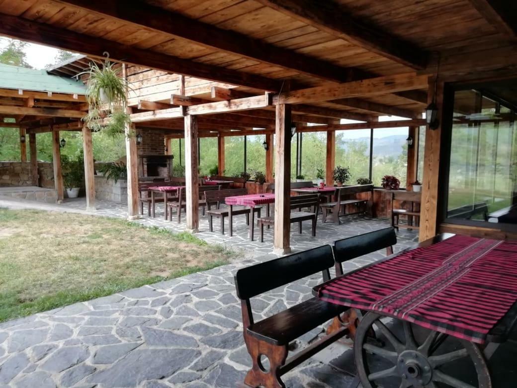 Family Hotel Kalifer Kalofer Dış mekan fotoğraf